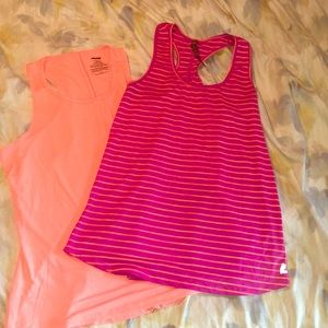 2/$20 Like new 2 workout tanks